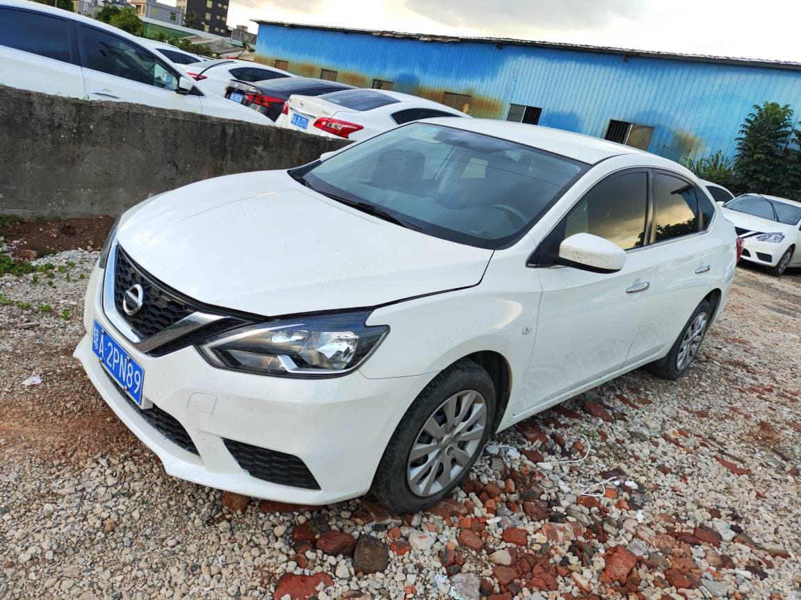 car-image